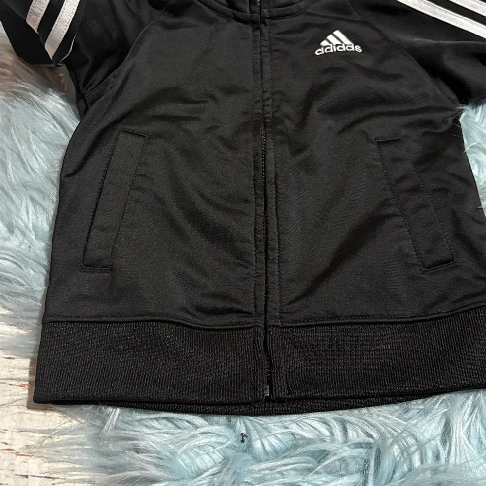 adidas stripe black